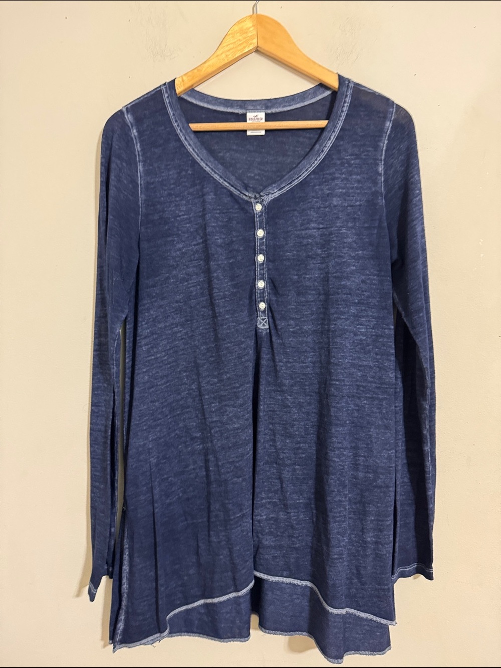 Hollister Blue Indigo Burnout Long-Sleeve Henley Tunic Top Women size L Casual